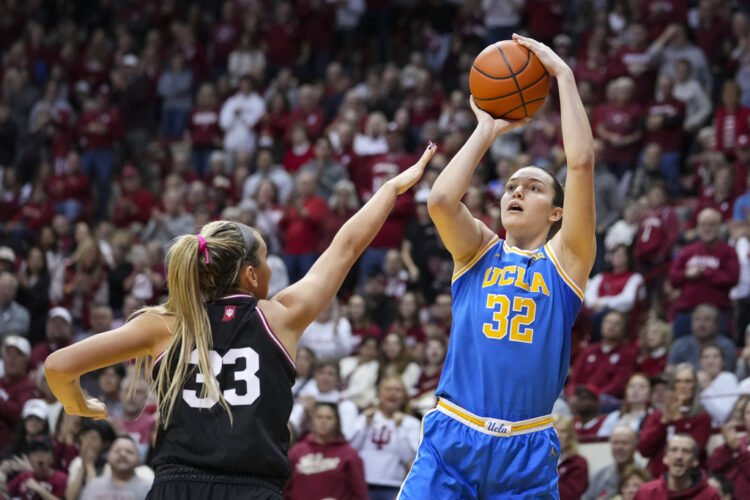 Big Ten, SEC each have 4 top 10 teams in AP women's poll as UCLA, South Carolina still lead way